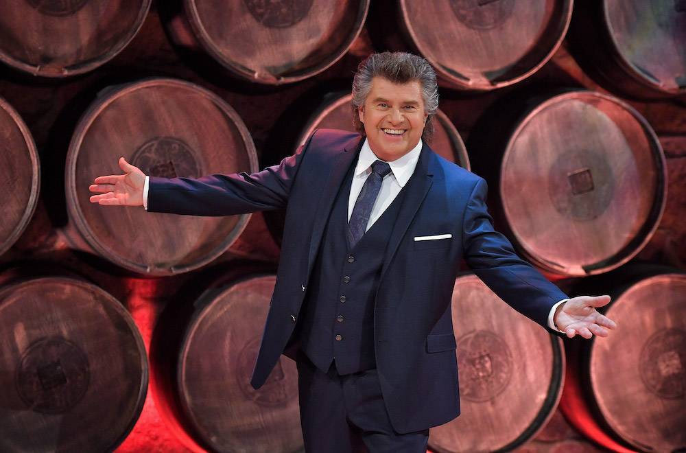 Andy Borg begrüßt zahlreiche Gäste in Folge Eins von “Schlager-Spaß mit Andy Borg”