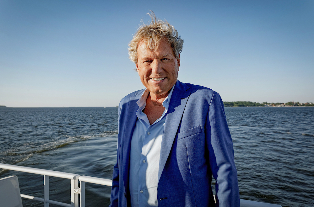 Bernhard Brink präsentiert “Die besten Sommerhits aller Zeiten” am Samstag, 08. Juni.