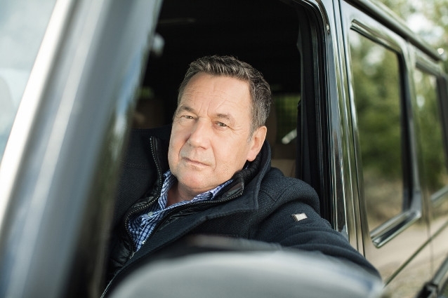 Roland Kaiser Kopf gestellt