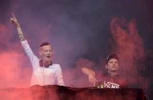 “Gestört aber GeiL”  veröffentlichen heute ihr zweites Album “#Zwei”.