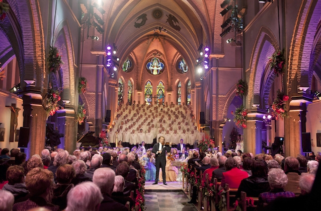 So prachtvoll wie hier in “André Rieu - Weihnachten bin ich zu Haus” kann Weihnachten im TV sein.