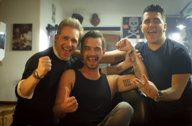 Die neue KLUBBB3-Single “Ein Tattoo für die Ewigkeit” geht definitiv unter de Haut.