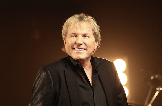 Bernhard Brink präsentiert “Die besten Hits aller Zeiten”.