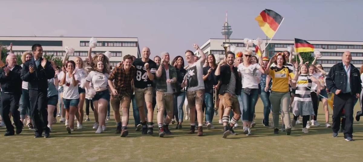 voXXclub – "Jogi"