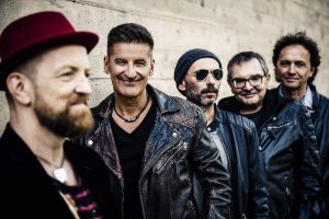 PUR mit Hartmut Engler (2. v. links).