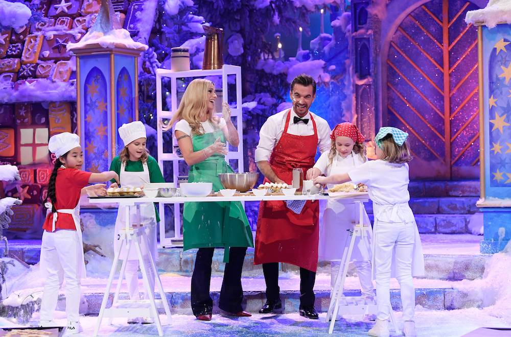 Florian Silbereisen und Michelle Hunziker in der Weihnachtsbäckerei.