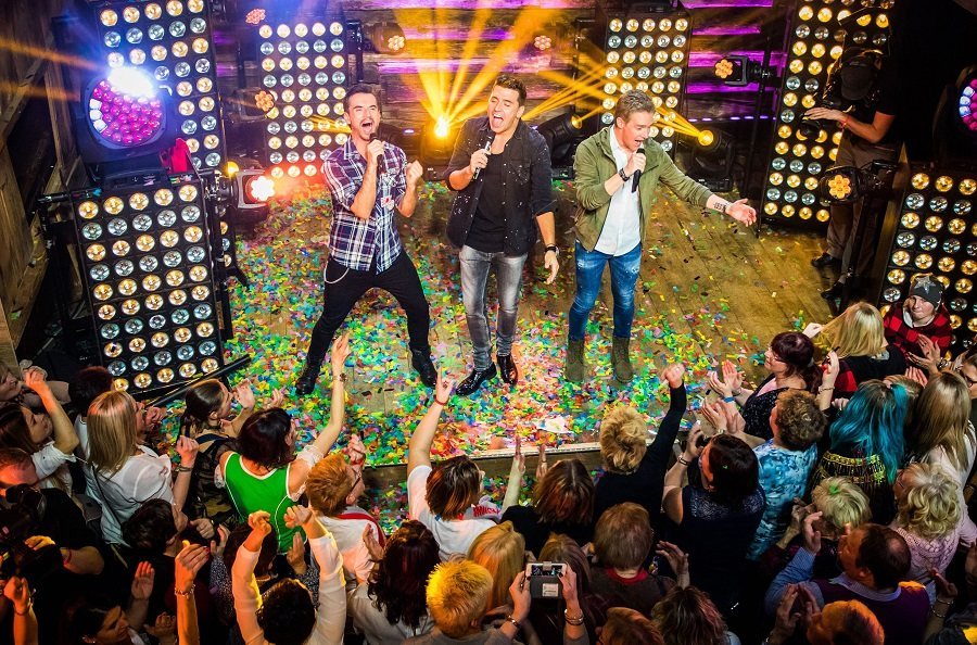 KLUBBB3 feiern ihre “Hüttenparty” 2019 mit neuem Namen und neuer Location.