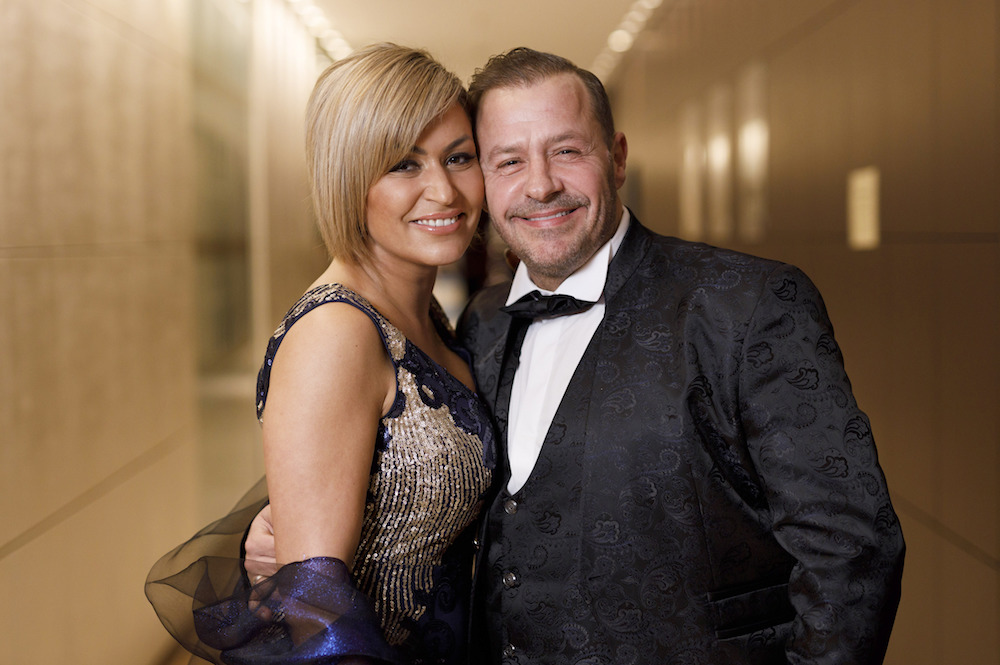 Willi Herren und Jasmin Herren, am 08. Dezember strahlten sie in Köln bei der 13. Dorint Charity Sports Night 2019 noch für die Kameras.