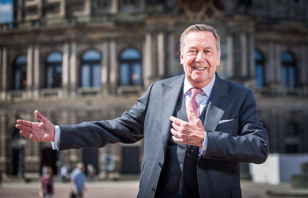Roland Kaiser vor der Dresdener Semperoper.