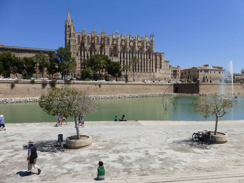 Vor allem Palma de Mallorca hat eine große Auswahl an Ausflugszielen zu bieten.