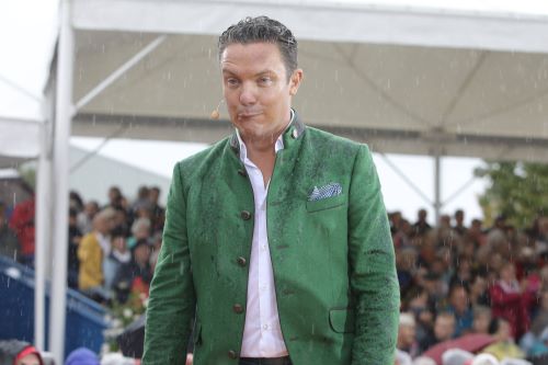 Stefan Mross schießt gegen FB Bayern München