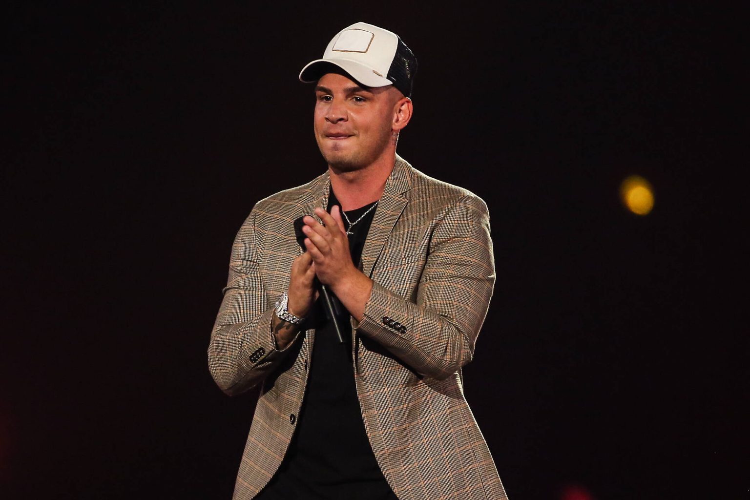 Laura Maria stärkt das Band zwischen Pietro und Sohn Alessio