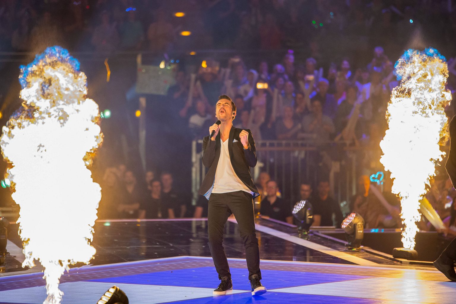 Mit diesem MEGA-Schlager-Spektakel lässt Florian Silbereisen alle Dämme brechen!