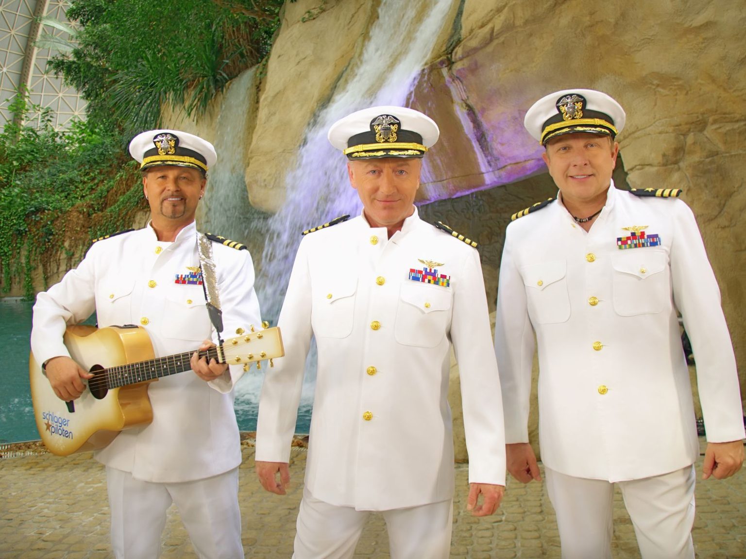 Die Schlagerpiloten veröffentlichen ihr neues Album „Blue Hawaii“