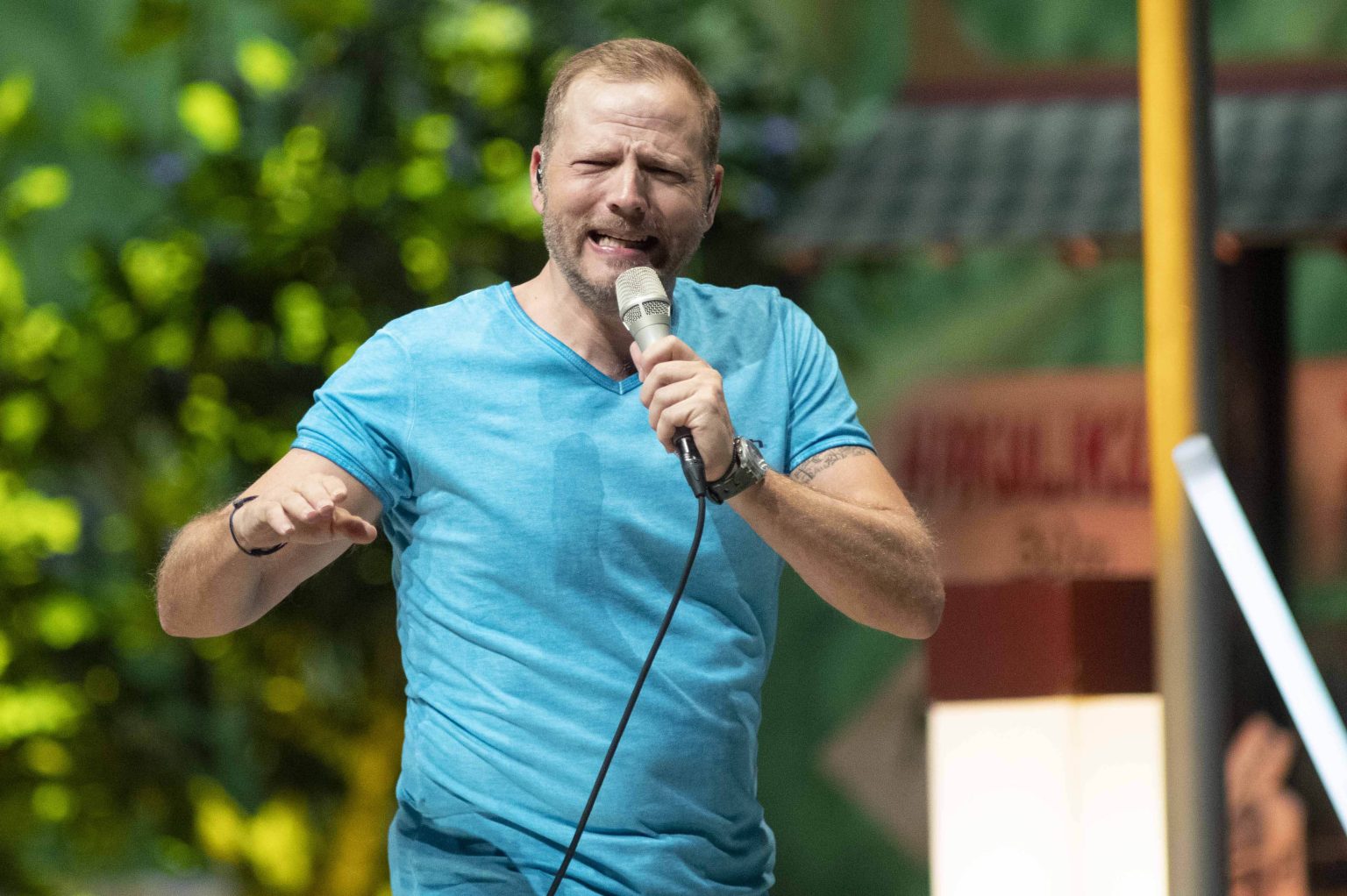 „Oben ohne“: Trägt Mario Barth jetzt eine Glatze?