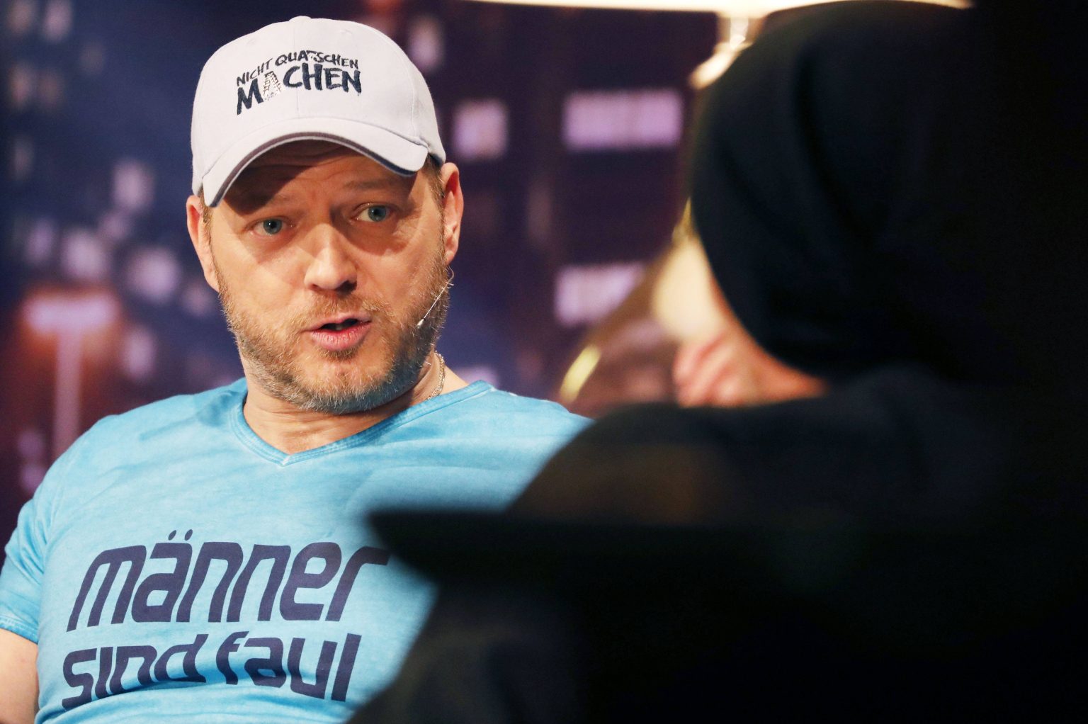 Mario Barth: „Polizeieinsatz“ – Der Comedian fliegt aus dem ICE und filmt die Situation!