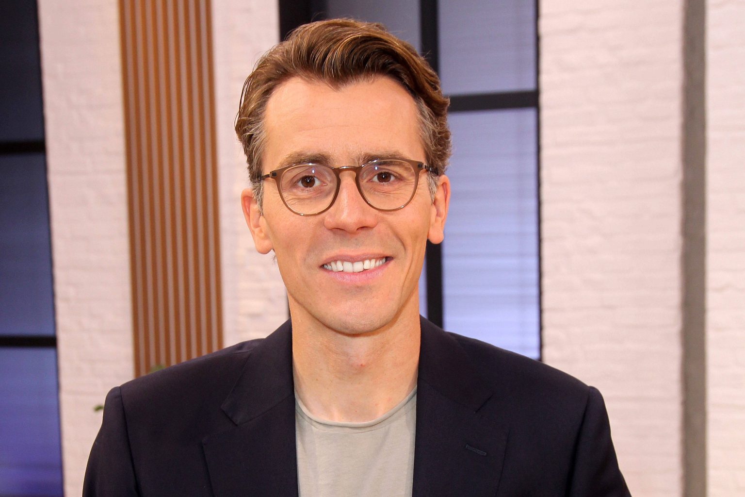 Wegen toter Tochter: NDR-Moderator Johannes Wimmer bricht vor der Kamera in Tränen aus