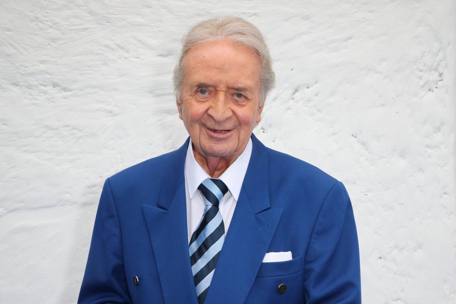 Günter Wewel: Volksmusikstar stirbt im Alter von 88 Jahren