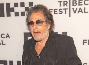 Al Pacino wird mit 83 Jahren erneut Vater – Seine Freundin ist 29 Jahre