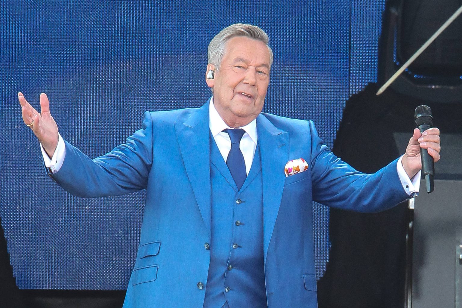 „Aufregende Neuigkeiten“: Roland Kaiser verkündet Mega-Überraschung zu Weihnachten