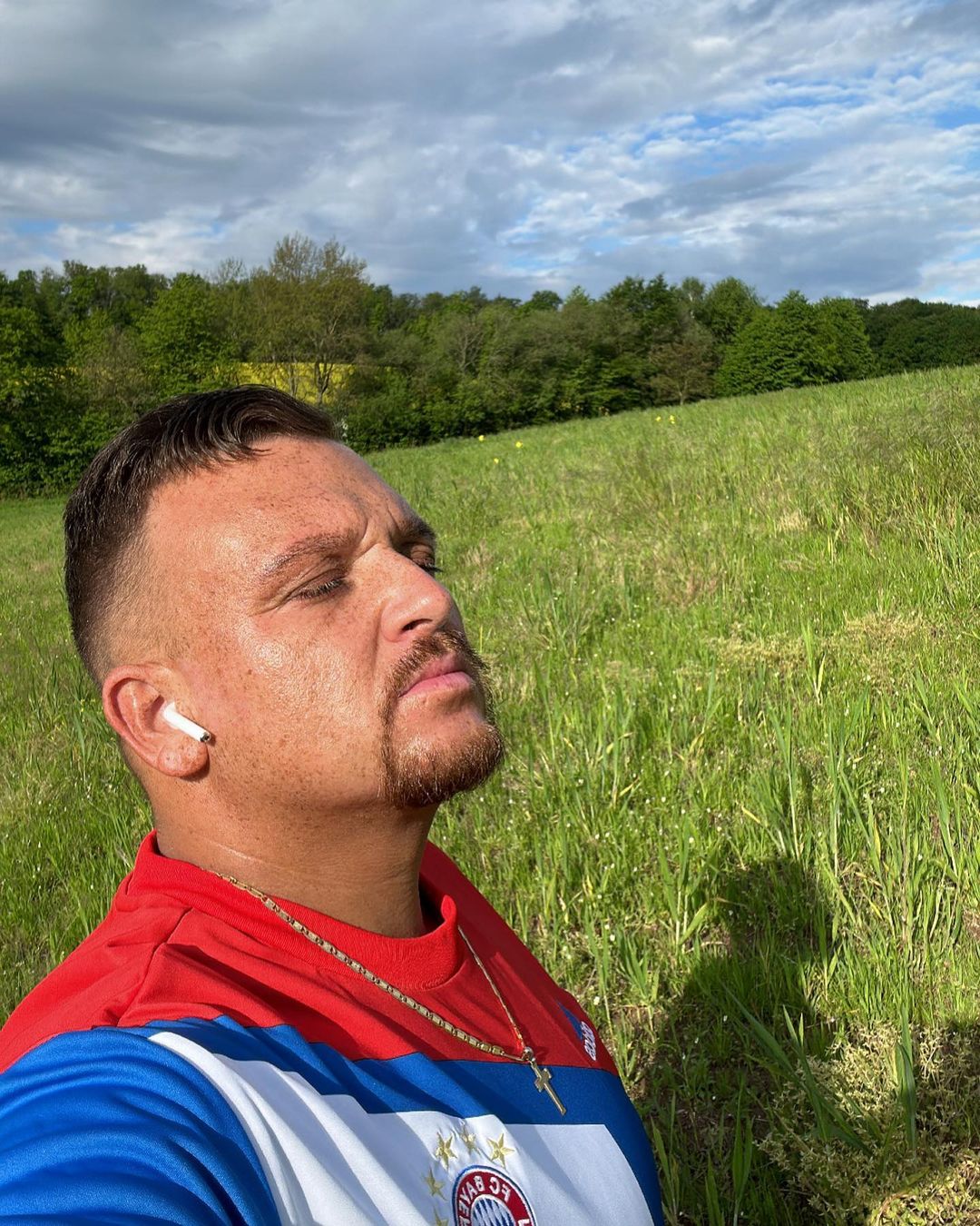 DSDS-Star Menowin wieder im Knast! Polizei führt ihn KNALL-HART ab! Was ist passiert?