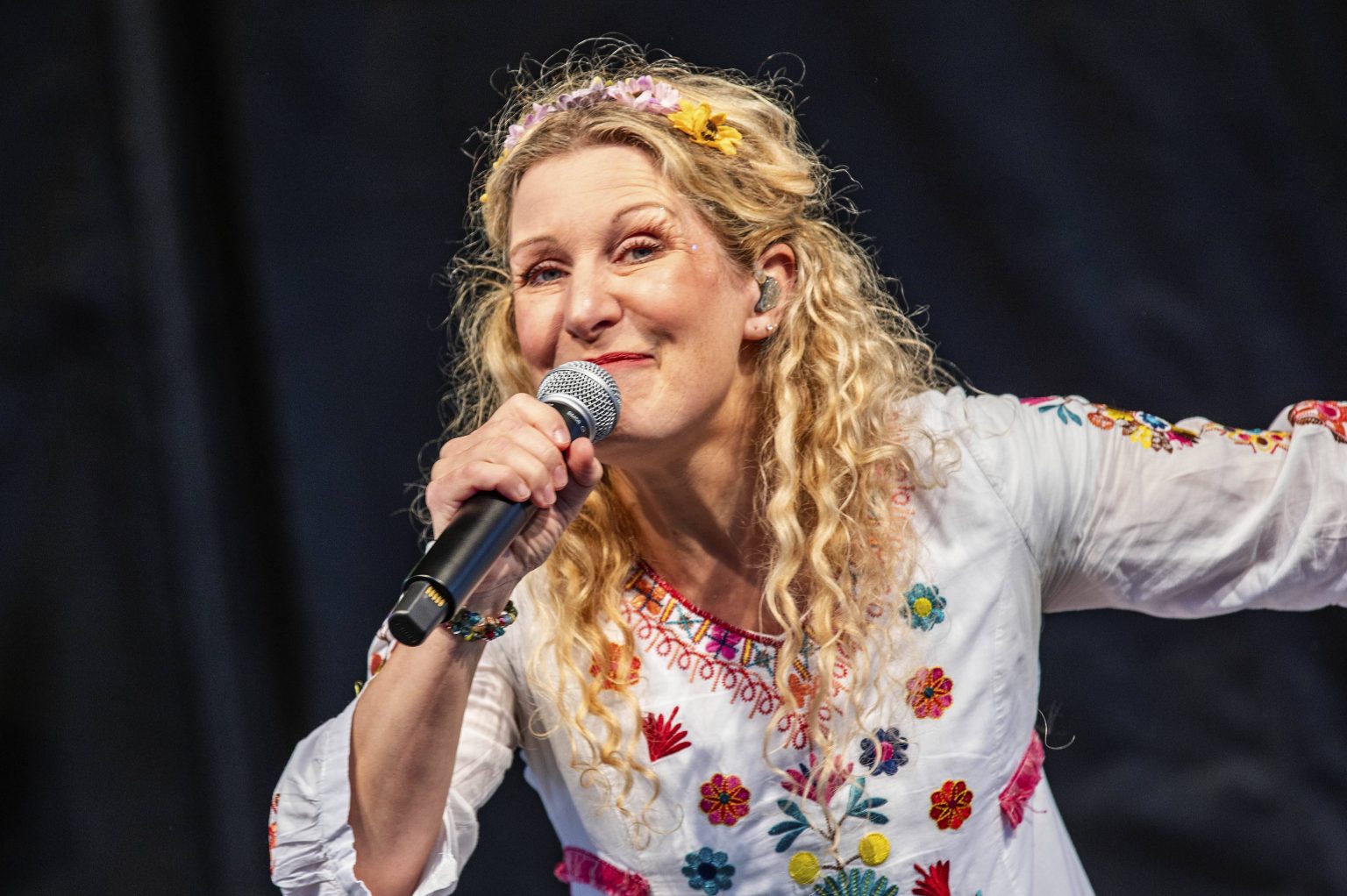 Unglaublich! Diese Sängerin schubst Helene Fischer vom Thron