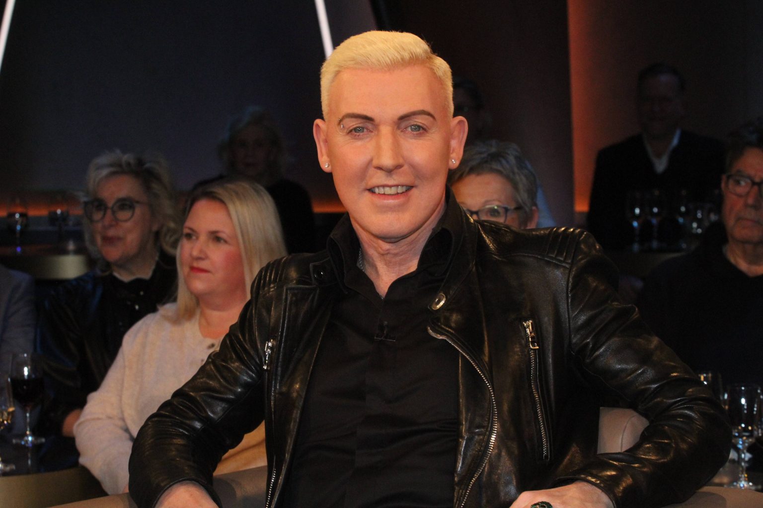 Liebesglück: Scooter-Frontmann verlobt sich mit 22-Jähre jüngerer Partnerin