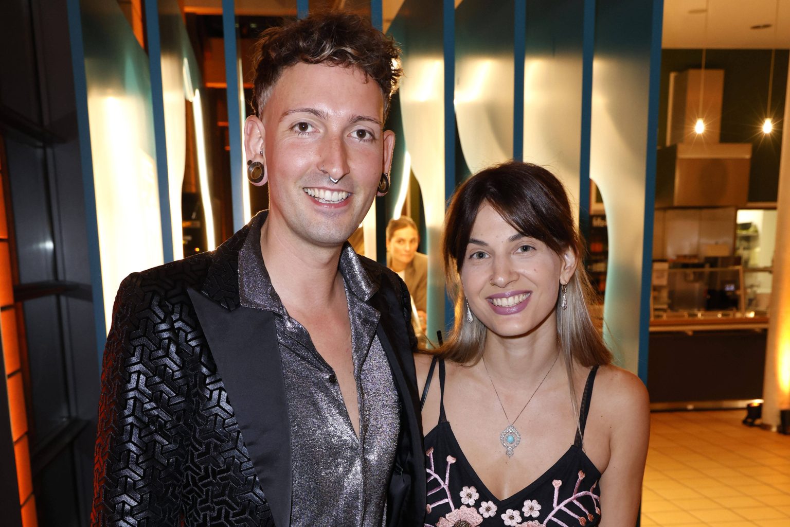 „Bares für Rares“-Star Fabian Kahl lüftet süßes Liebesgeheimnis