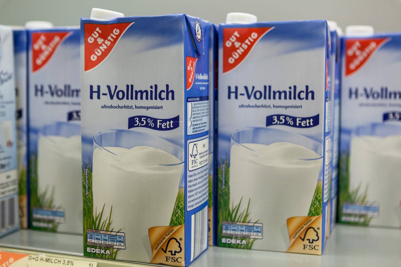 Milch-Rückruf bei Edeka: Vom Verzehr wird dringend abgeraten