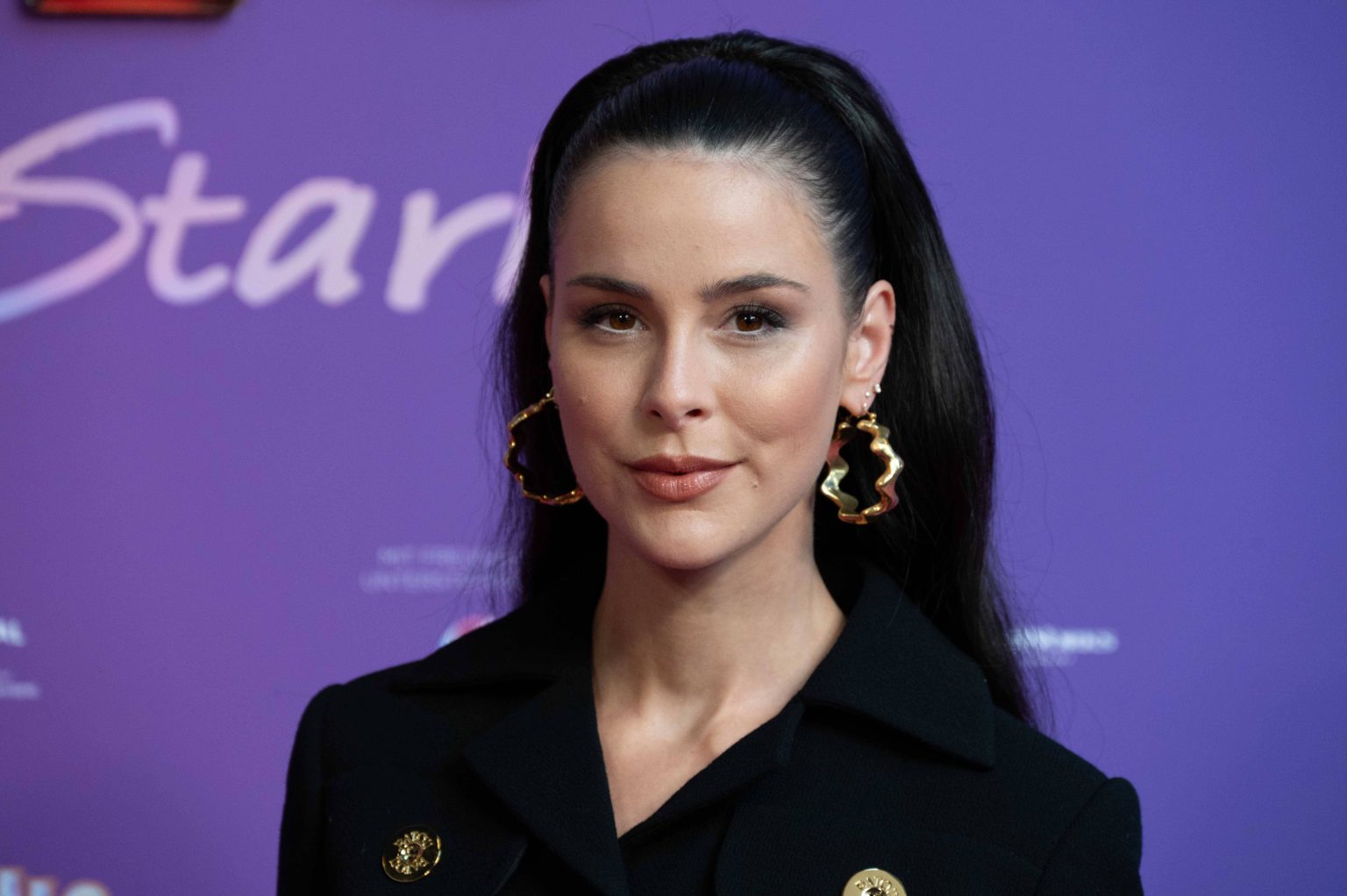 Peinliche Bühnen-Panne: Lena Meyer-Landrut muss Auftritt unterbrechen