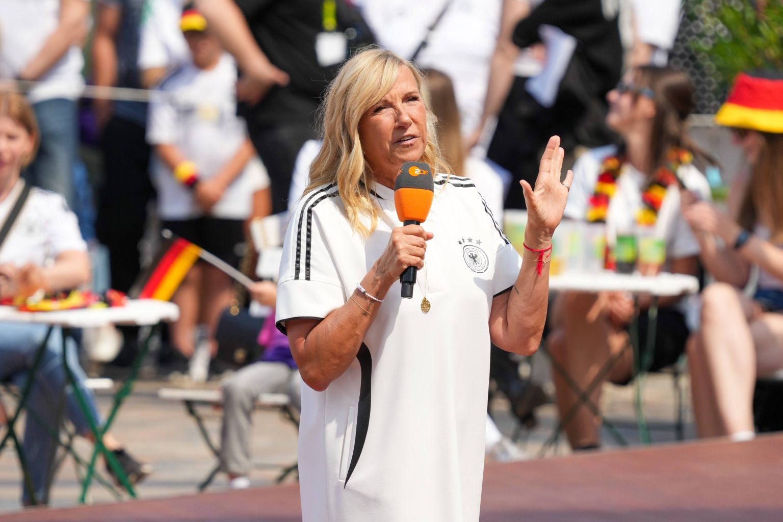 „Unbequeme Frage“ im „Fernsehgarten“: „Kiwi“ entlockt Mario Basler ein überraschendes Geständnis