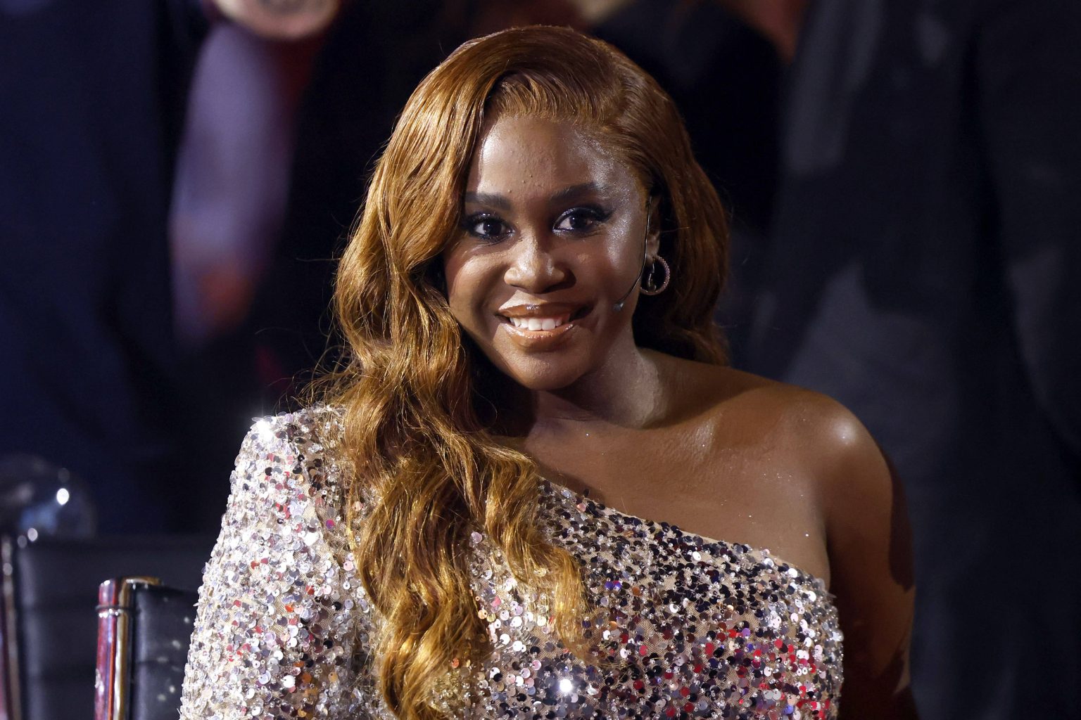 Seltener Anblick: Motsi Mabuse zeigt sich ohne Perücke