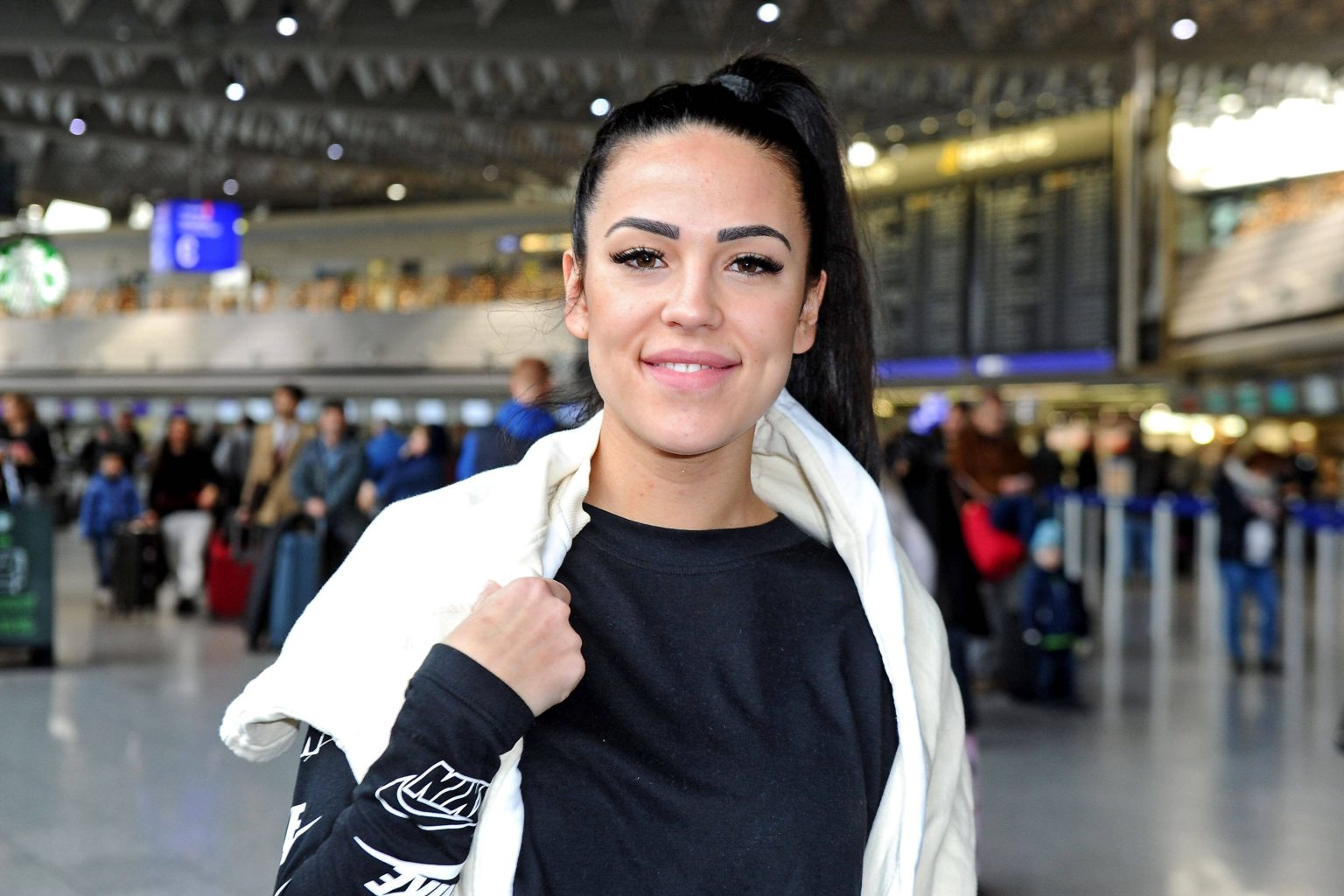 Ehrliches Geständnis: Elena Miras spricht über ihre Depressionen