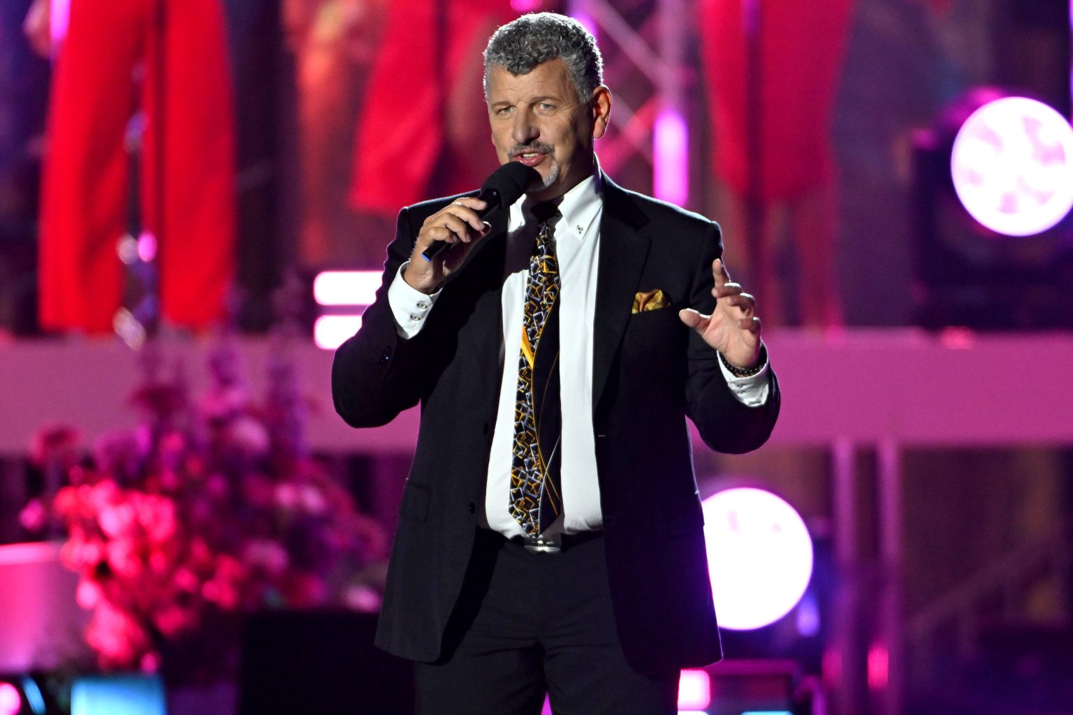 Aus traurigem Grund: Darum hat Semino Rossi seinen Look verändert