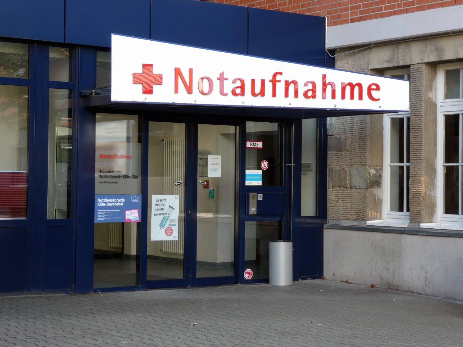 Nachts in die Notaufnahme: Deutsche Sängerin meldet sich aus dem Krankenhaus