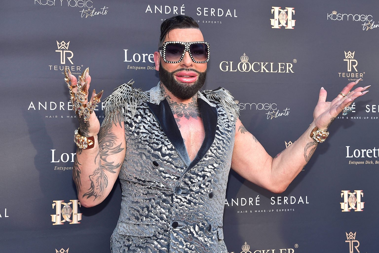 Harald Glööckler: Krasse Verwandlung! So sah der Designer früher aus!