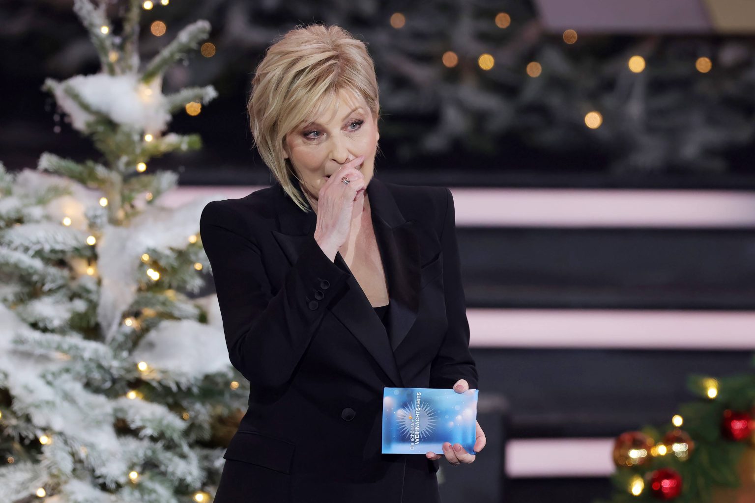 Tränen bei Carmen Nebel: Dieser bewegende Moment lässt die TV-Moderatorin nicht unberührt!