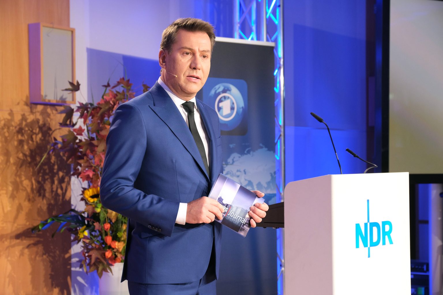 Jens Riewa kämpft mit neuen ARD-Regeln – und patzt fast