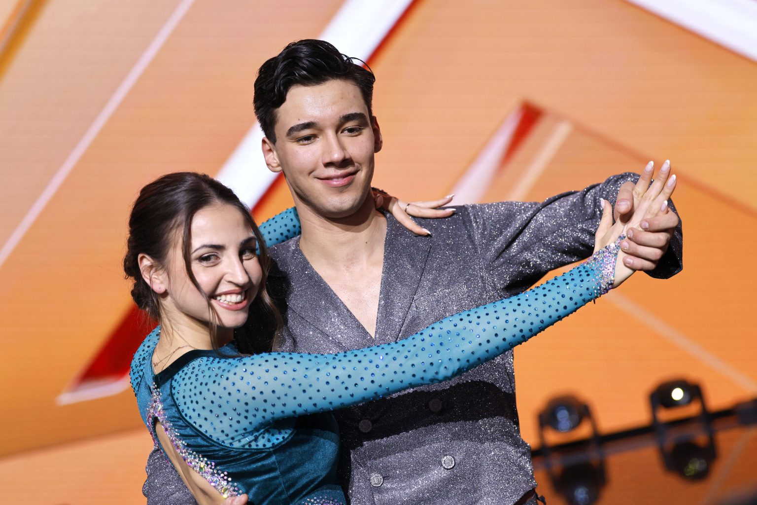 Bittere Nachricht bei “Let’s Dance” – gleich zwei Promis fallen aus!