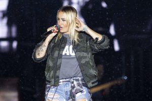 Sarah Connor kontert Hass: Mit ihrer neuen Single setzt sie ein klares Zeichen