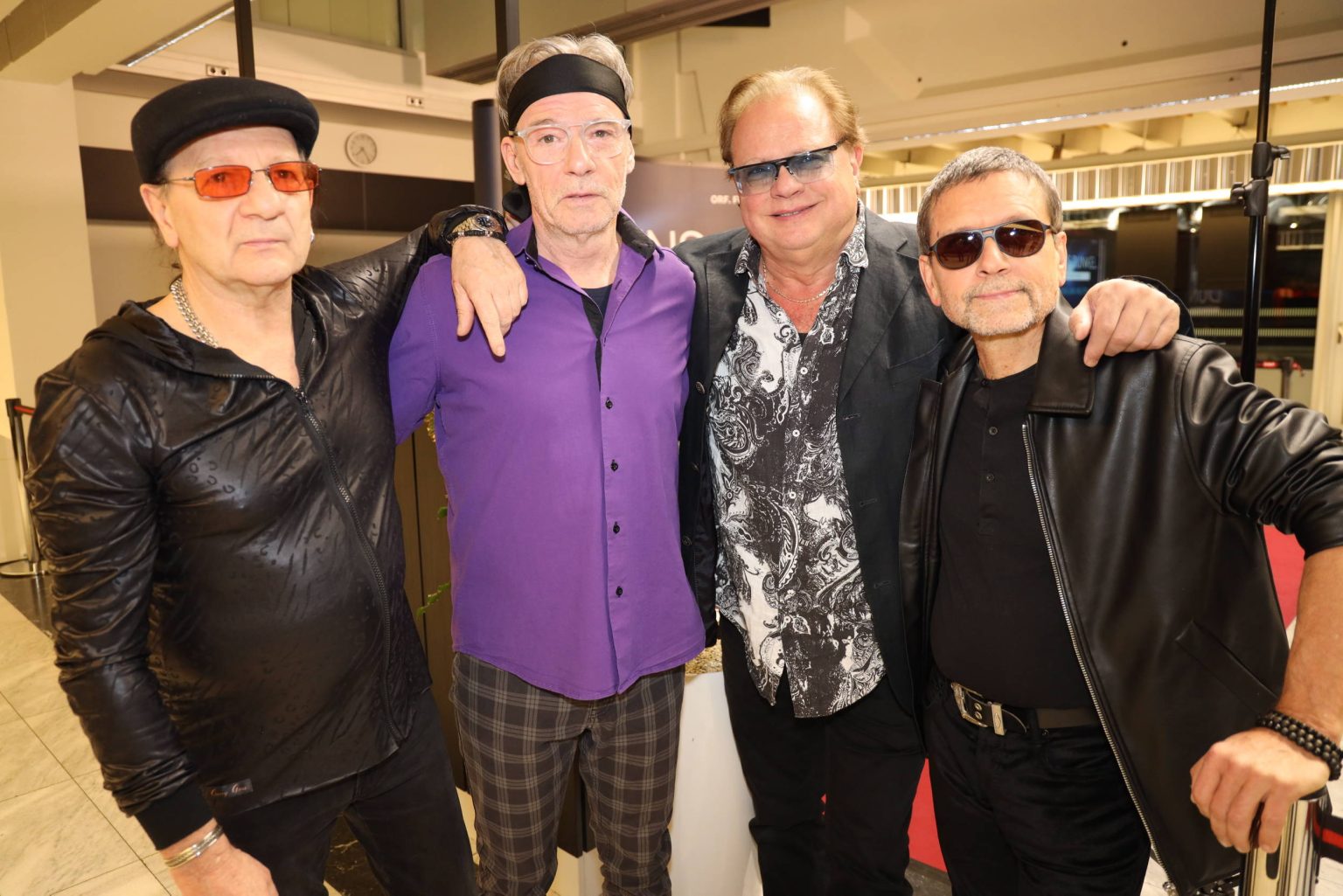 Ein Hit für die Ewigkeit: Wie “Live is life” bis heute fünf Familien finanziert