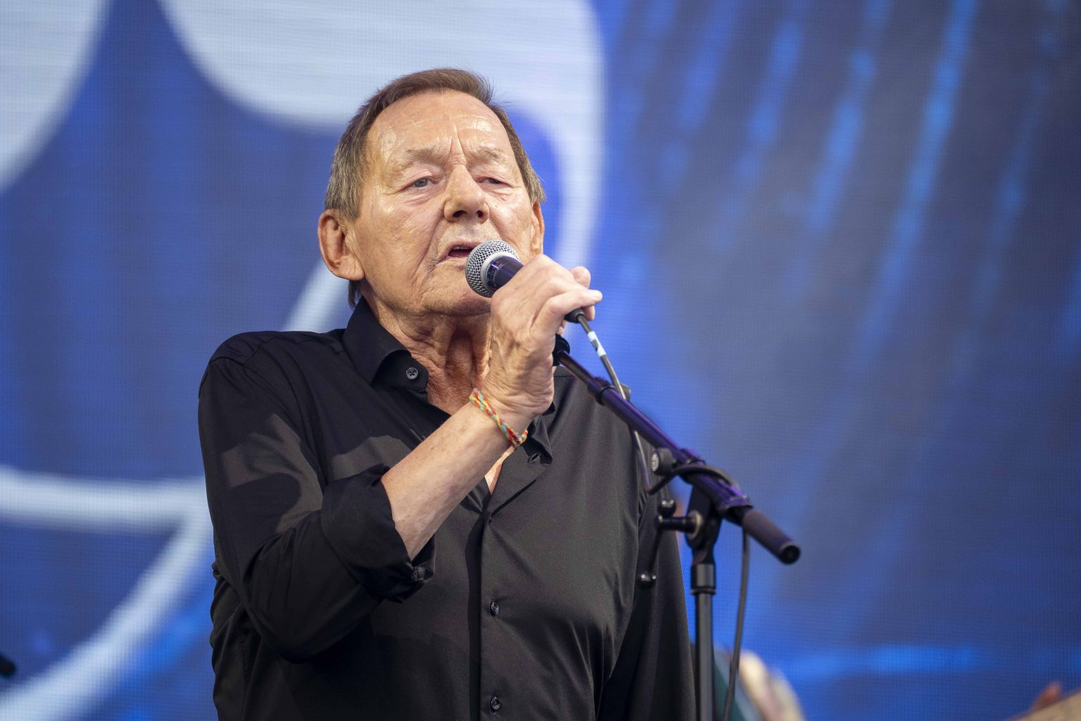 Im Krankenhaus: Wolfgang Ambros muss Auftritt absagen