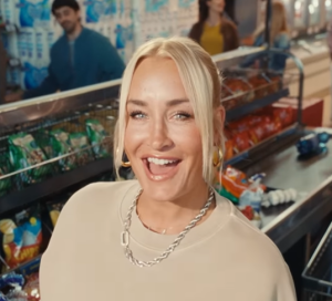 Sarah Connor veräppelt sich selbst im TV-Spot