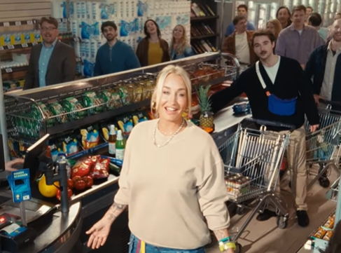 Lidl-Werbung mit Sarah Connor sorgt für Empörung: „Absolut respektlos“!