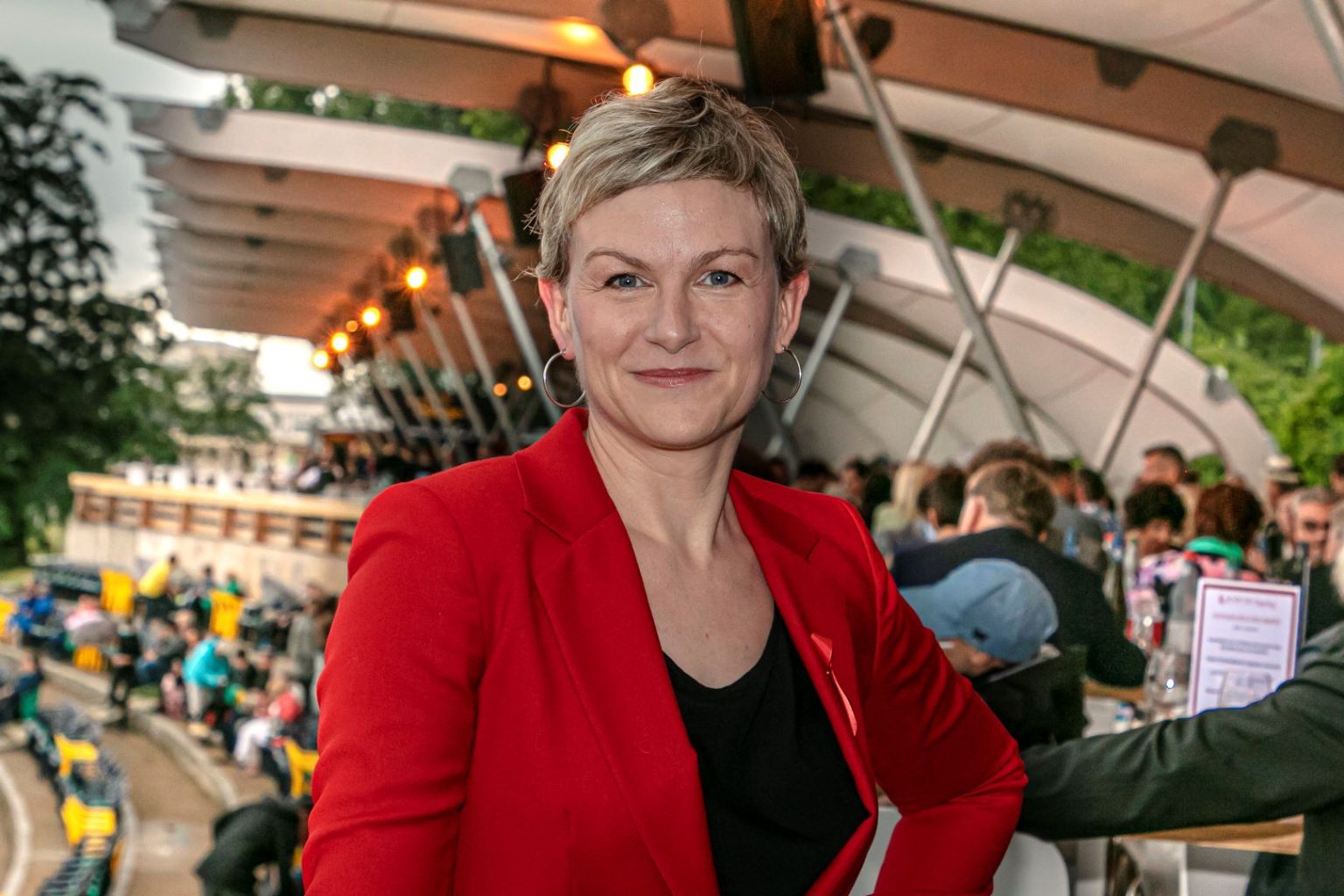 “Es war alles schrecklich”: SAT.1-Moderatorin schildert Horror-Moment beim “Frühstücksfernsehen”