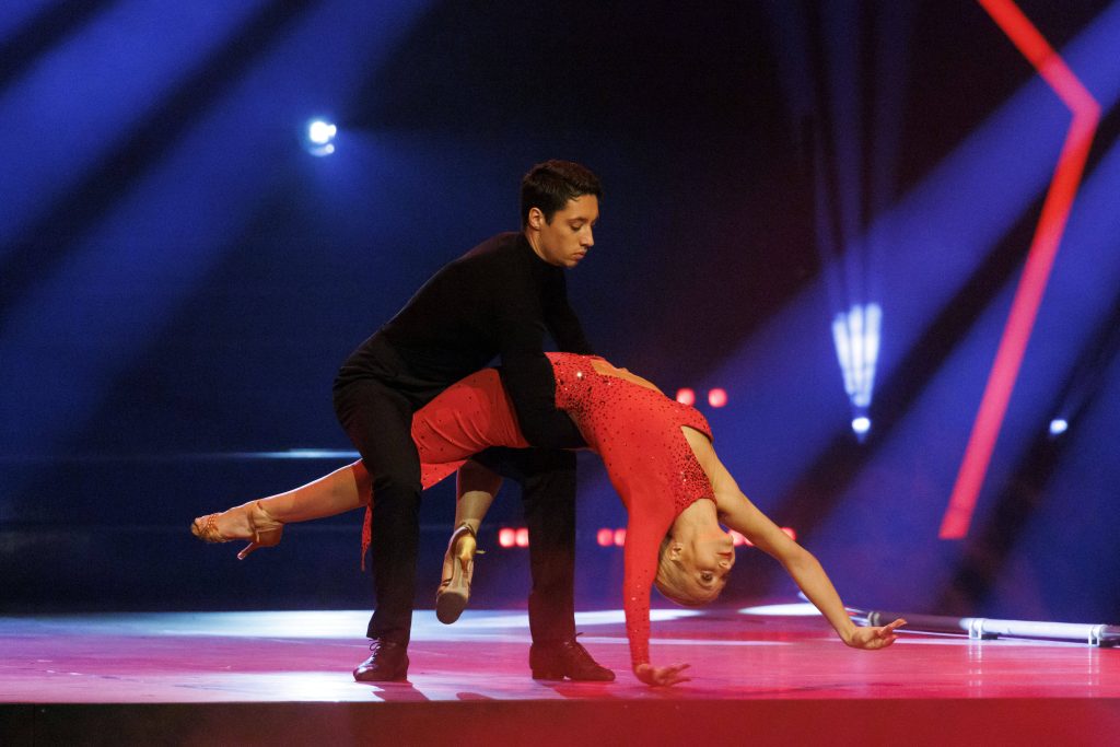 Zirkus-Artist Rene Casselly und Tänzerin Kathrin Menzinger bei "Let s Dance", 2022