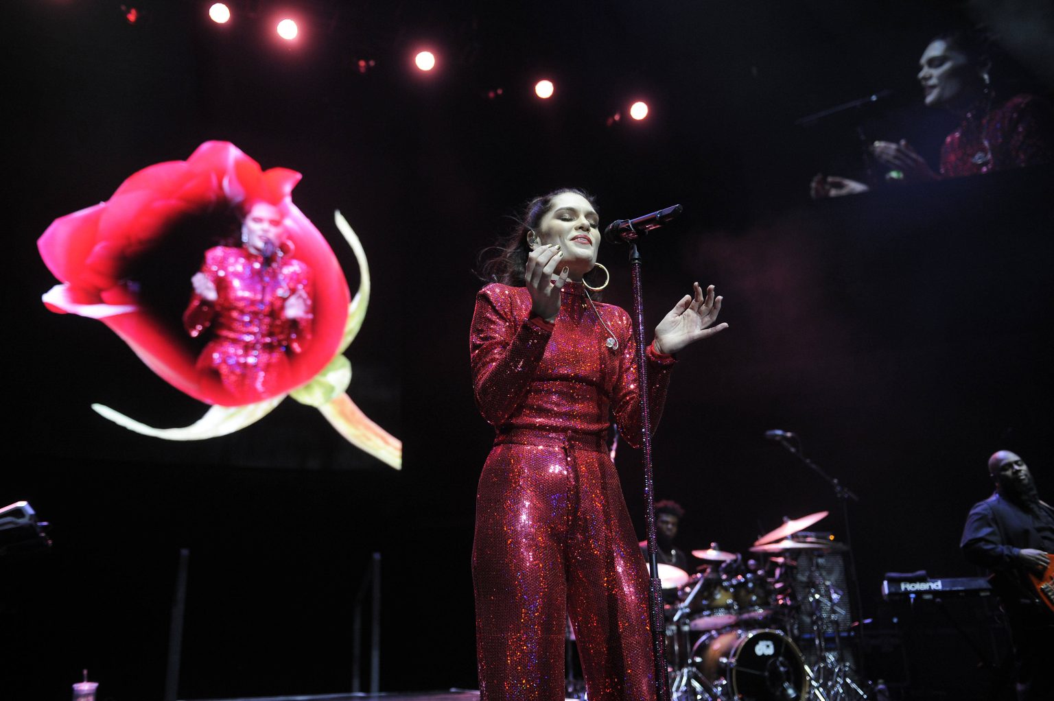 Nach Krebs-OP: Sängerin teilt emotionale Aufnahmen aus dem Krankenhaus