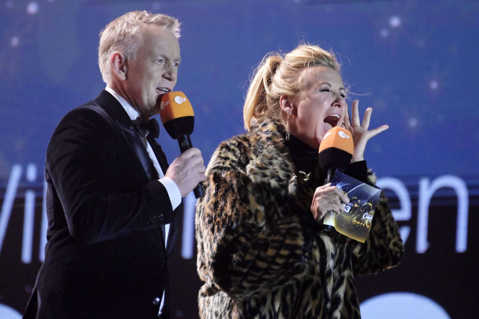 Johannes B. Kerner und Andrea Kiewel bei der Silvestershow am Brandenburger Tor, 31.12.2022
