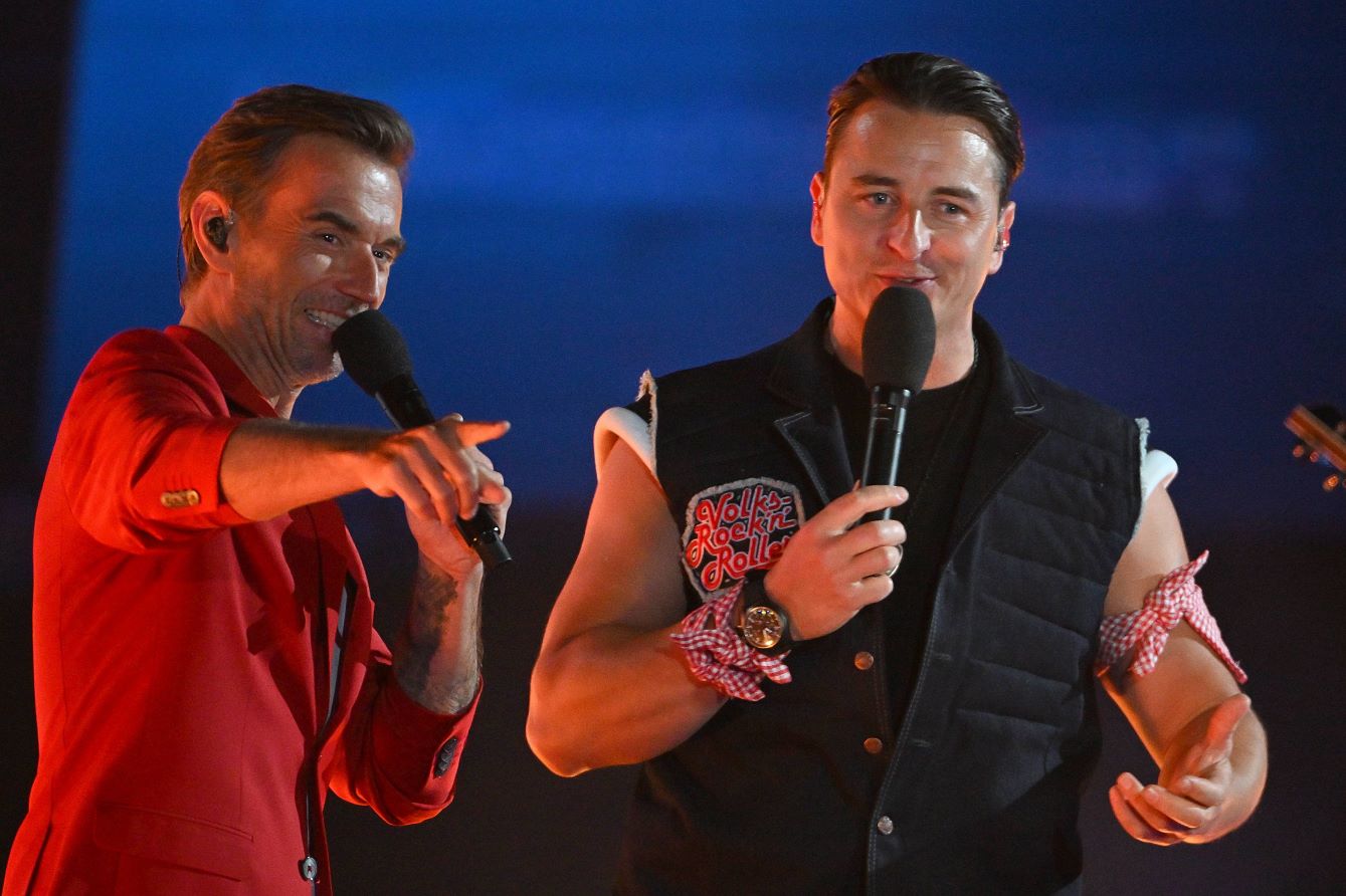 Pikante Enthüllung über Schlagerstar: Jetzt plaudert ein ehemaliger Schulfreund aus!