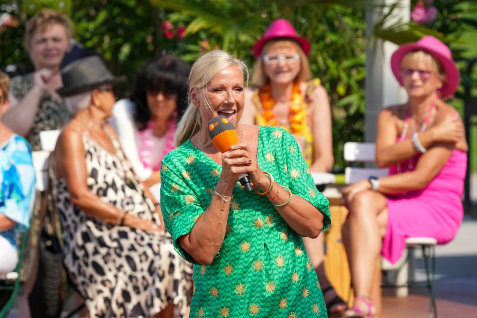 “Gänsehaut wegen Fremdscham”: Zuschauer fassungslos über “Fernsehgarten”-Auftritt